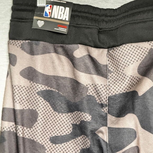 NBA Camo Sweatpants, Drawstring & Pockets, Boys Sizes Medium - Picture 4 of 5